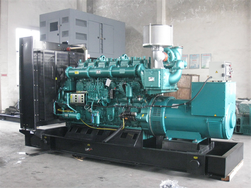 开州200KW 柴油发电机的油耗是多少?